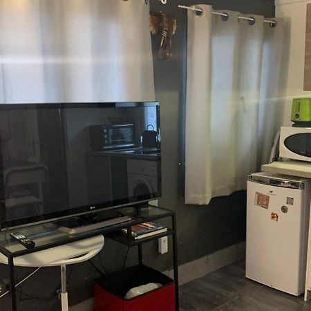 Adorable Studio 20M2 Aubervilliers Exterior foto